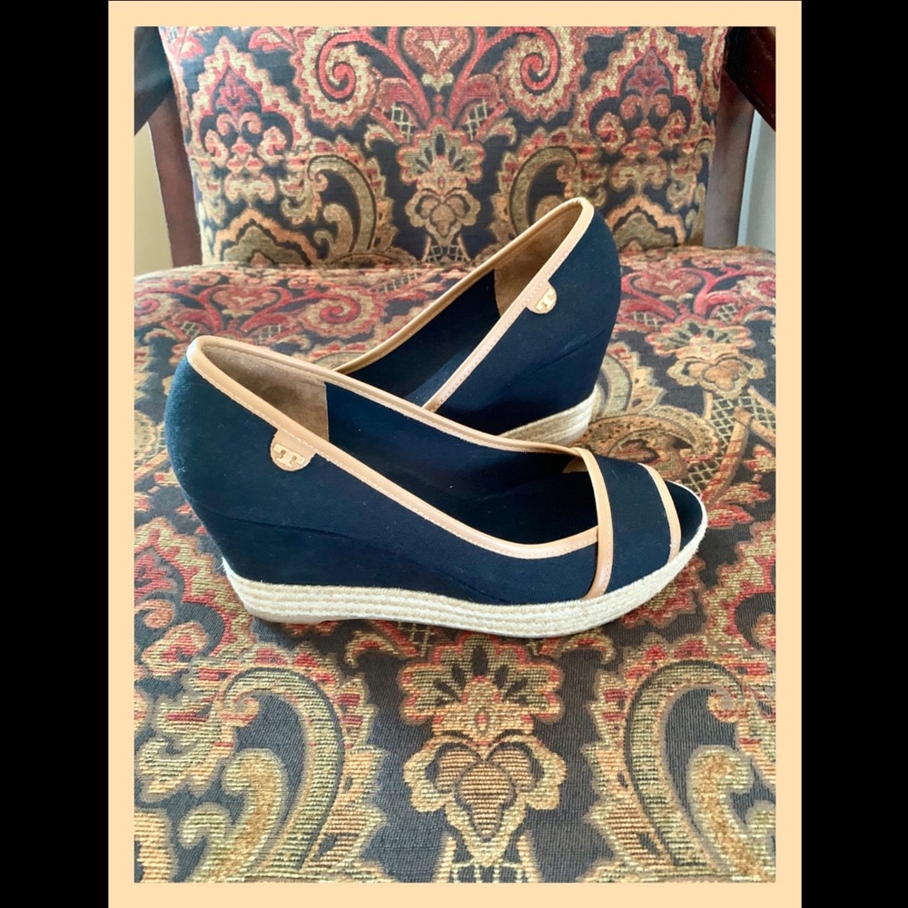 NWOT: Tory Burch Black Majorca Wedge Espadrilles